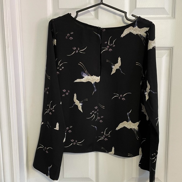 Long sleeve blouse never worn! - Picture 2 of 3